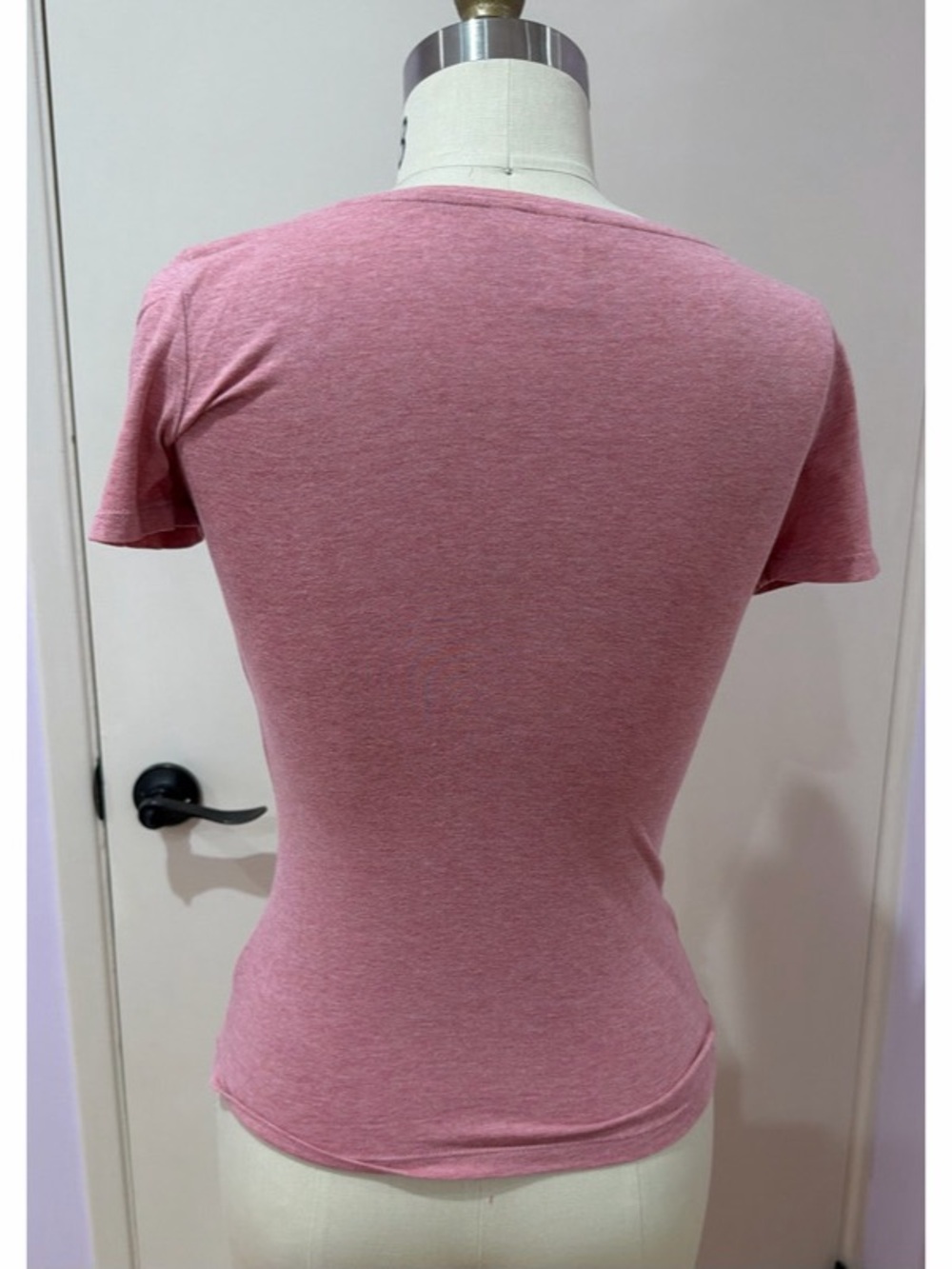 H&M T-Shirt - Picture 2 of 3